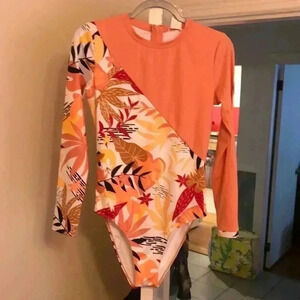 Roxy Pop Surf back zipper long sleeve onesie.  Size 12